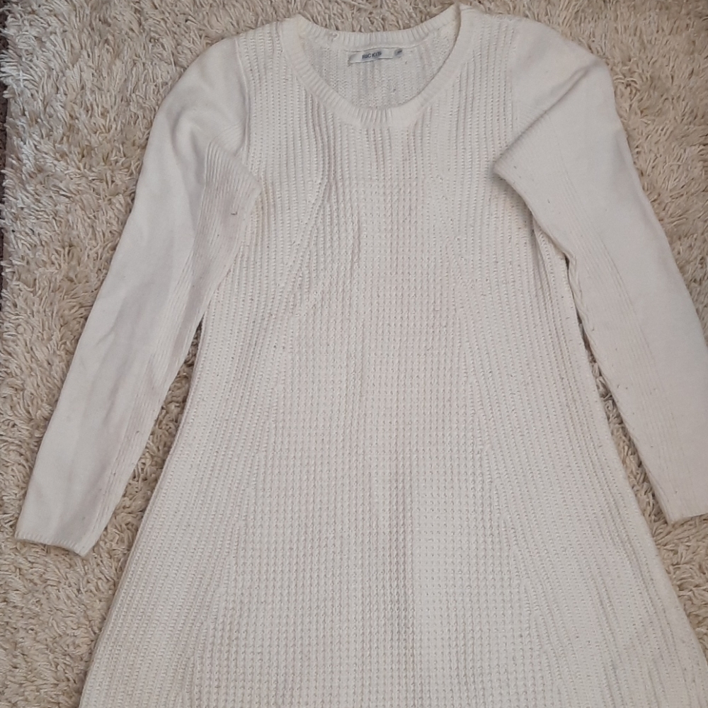 Knitted style white dress